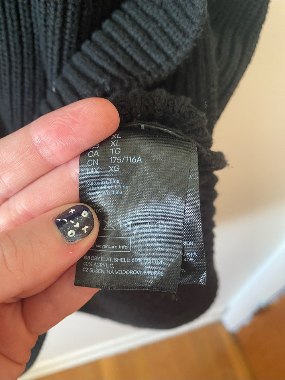 H&M Black Ribbed V-Neck Knit Sweater Vest - Picture 6 of 8